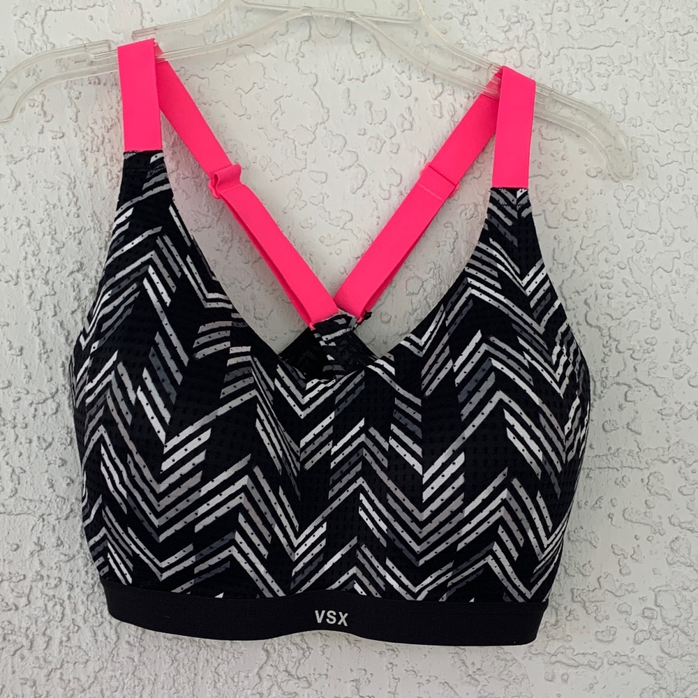 VSX sport Chevron Black and Neon Pink lightweight Sports Bra izec34DD